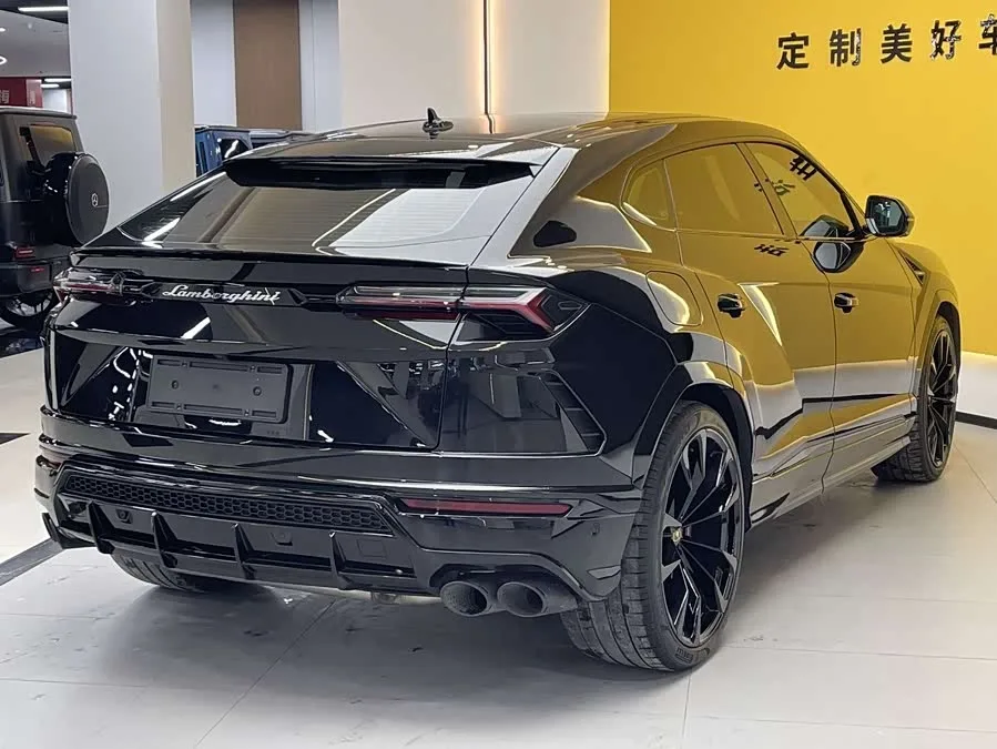 Lamborghini Urus Urus 2021 4.0T V8 2023 — миниатюра 2