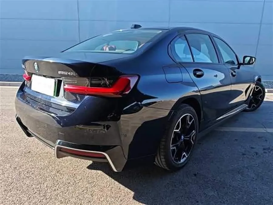 BMW i3 2024 eDrive 40 L Night Edition 2025 — миниатюра 4