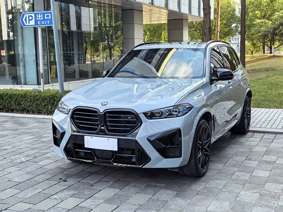 BMW X5M 2023