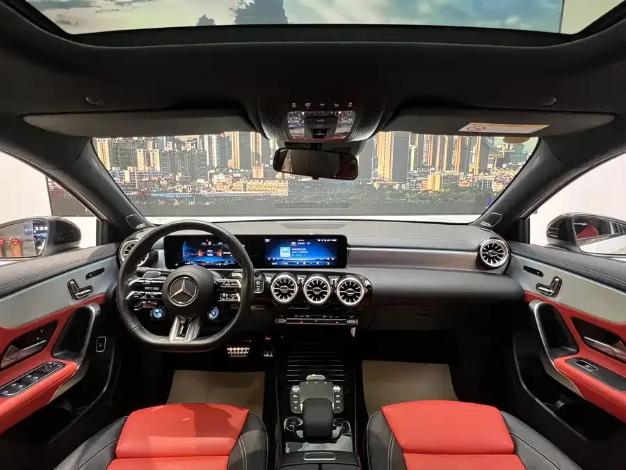 Mercedes-Benz A-Class AMG Mercedes-Benz A-Class AMG 2024 facelift AMG A 35 L 4MATIC 2024 — миниатюра 4