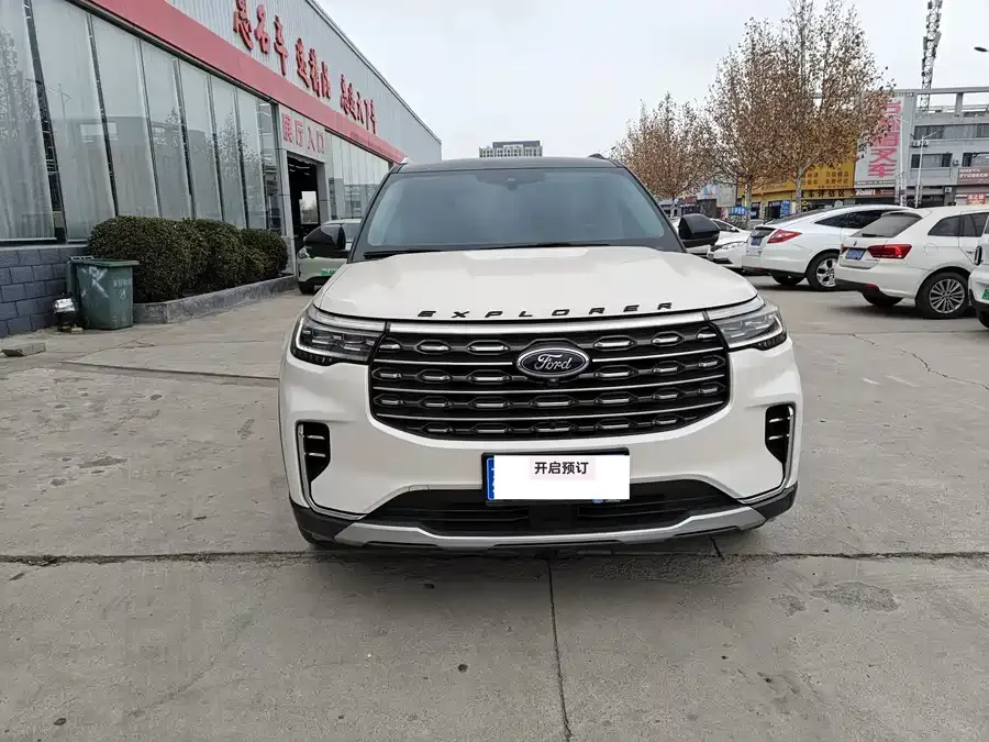 Ford Explorer 2024