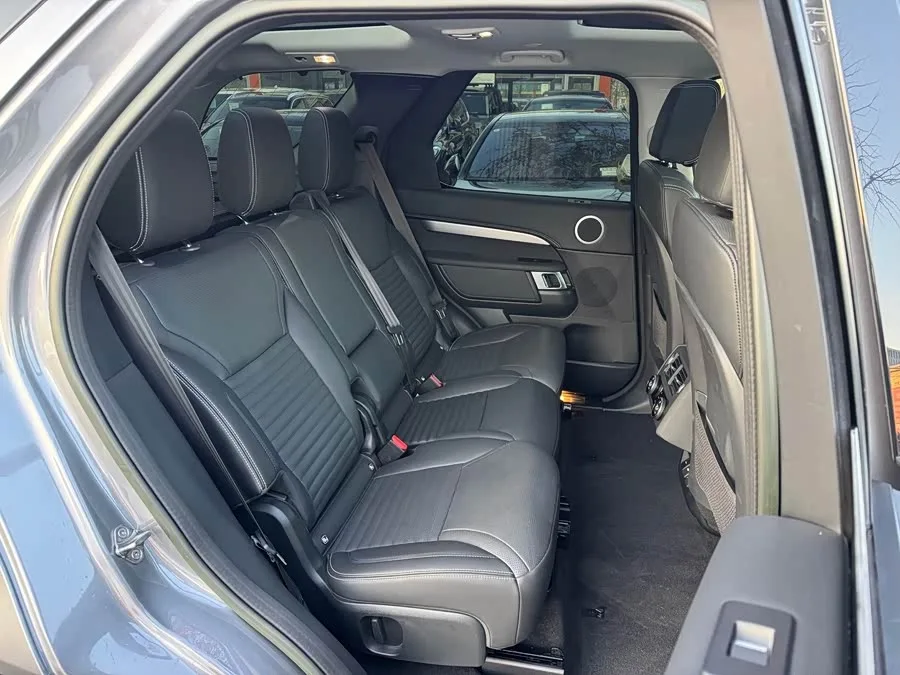 Land Rover finds 2023 facelift 360PS R-Dynamic S spotted 2023 — миниатюра 4