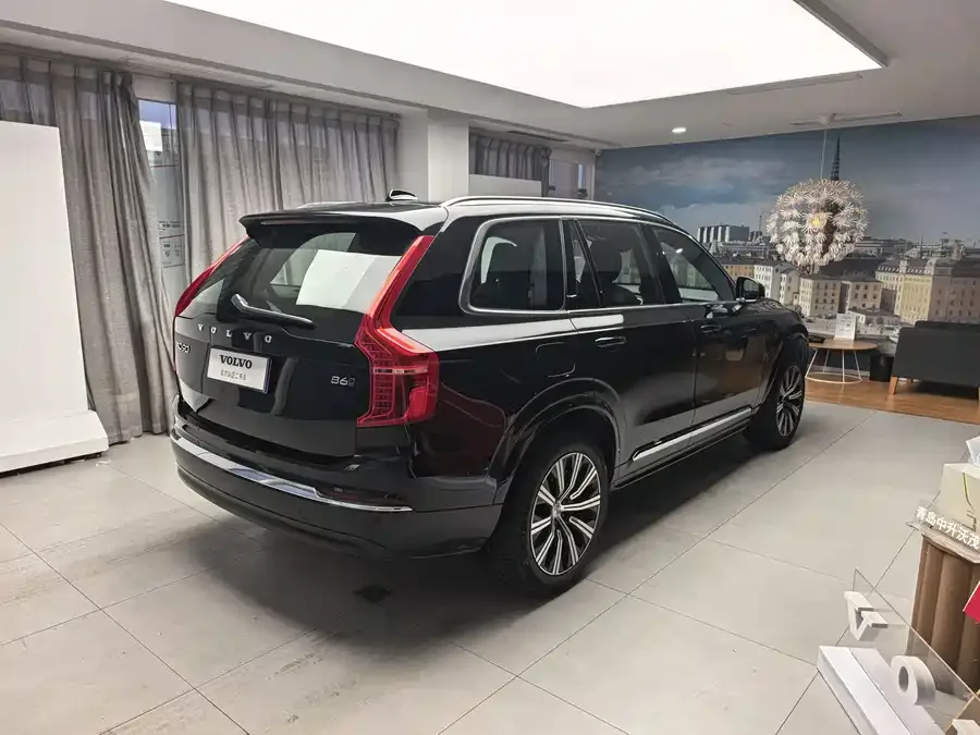 Volvo XC90 2024 B6 Zhiyi Luxury Edition 7 Seaters 2025 — миниатюра 4