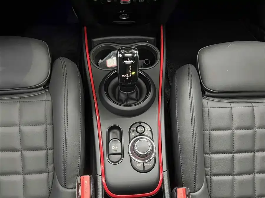 MINI JCW COUNTRYMAN MINI JCW COUNTRYMAN 2022 2.0T JOHN COOPER WORKS ALL-IN 2022 — миниатюра 2