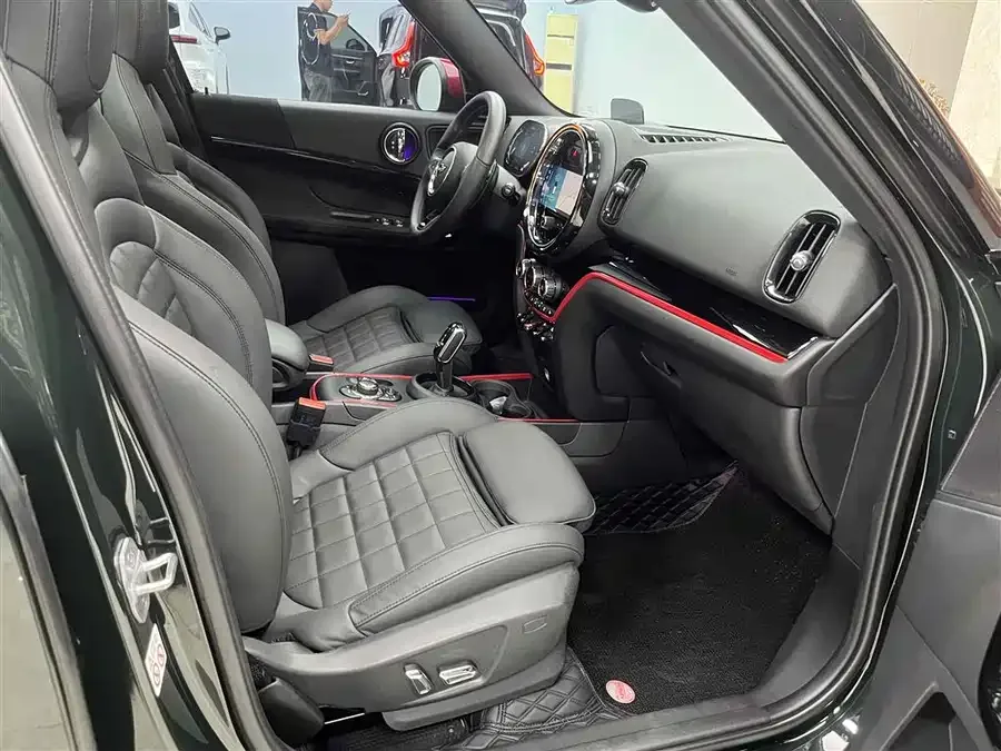 MINI JCW COUNTRYMAN MINI JCW COUNTRYMAN 2022 2.0T JOHN COOPER WORKS ALL-IN 2022 — миниатюра 4
