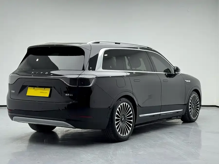AITO M9 M9 2024 Extended Range Ultra Edition 52kWh 6-seater Edition 2025 — миниатюра 2