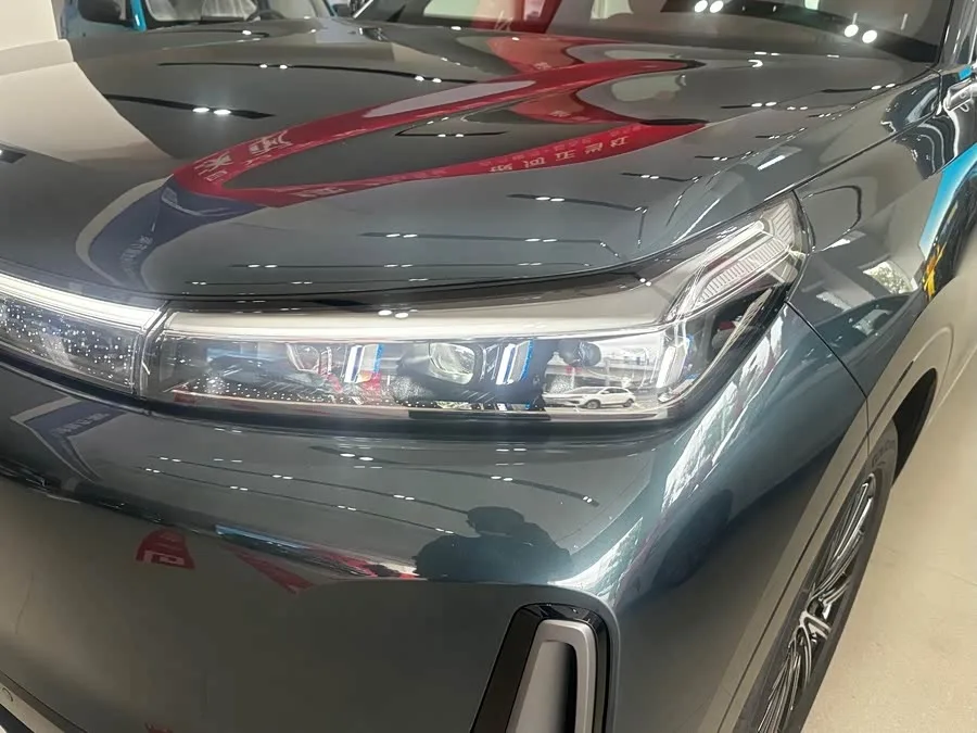 Geely Galaxy M9 Galaxy M9 2025 230km 2WD Smart Navigation Edition 2026 — миниатюра 5