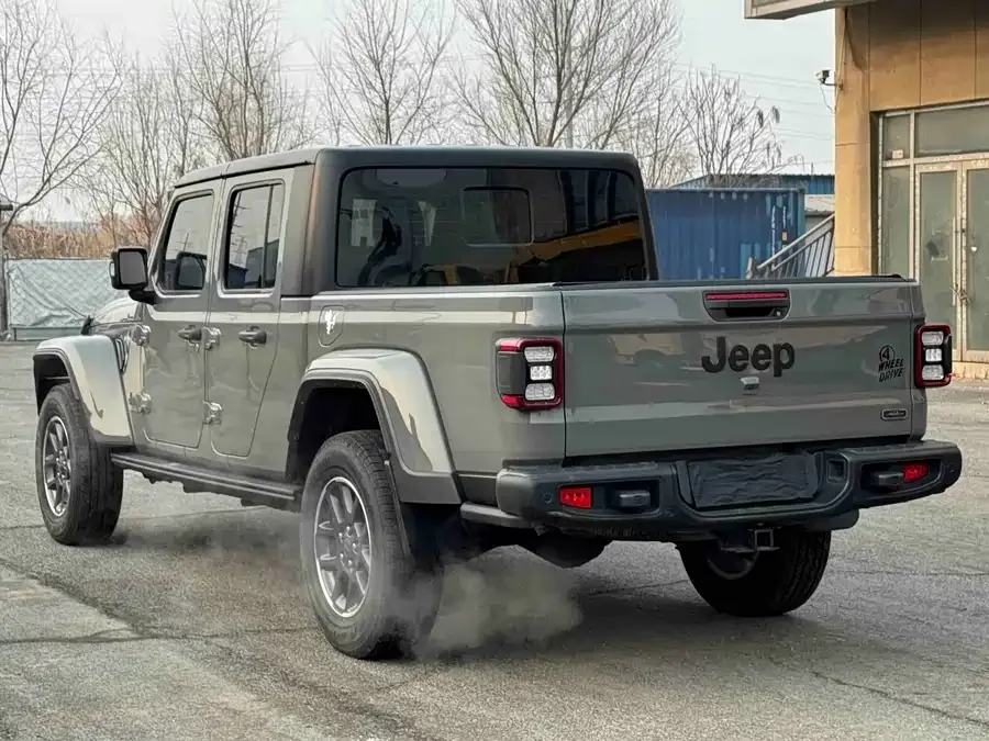 Jeep Gladiator Gladiator 2022 3.6L advance version 2022 — миниатюра 2