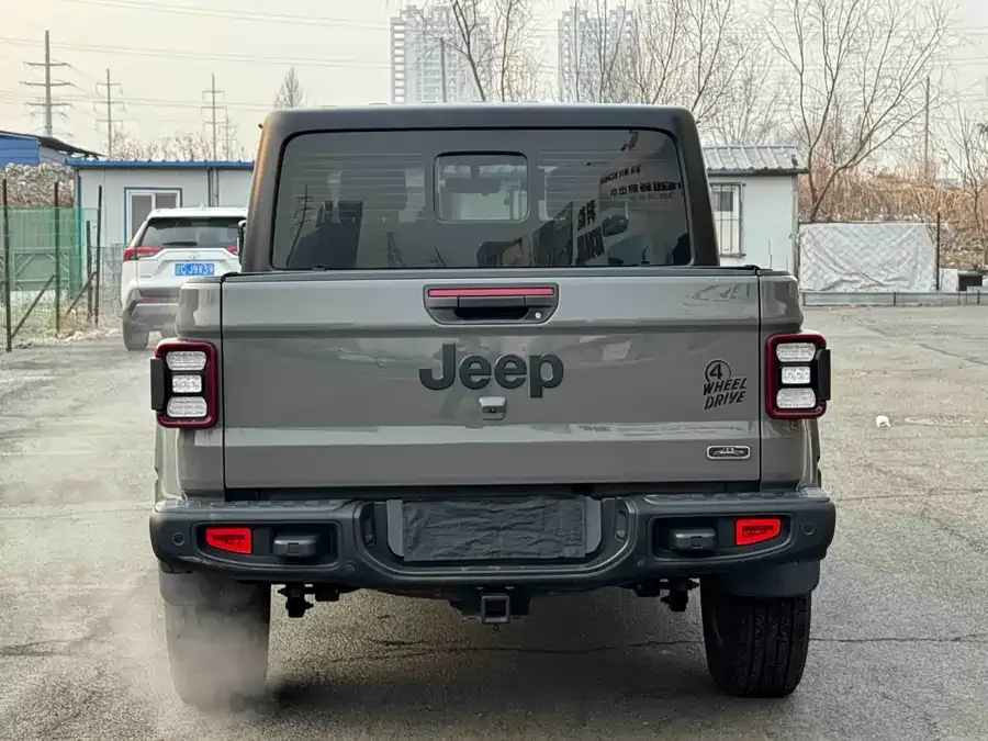 Jeep Gladiator Gladiator 2022 3.6L advance version 2022 — миниатюра 4