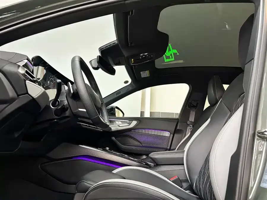 Audi A5L 2026 2.0T Sport Quattro 2025 — миниатюра 3