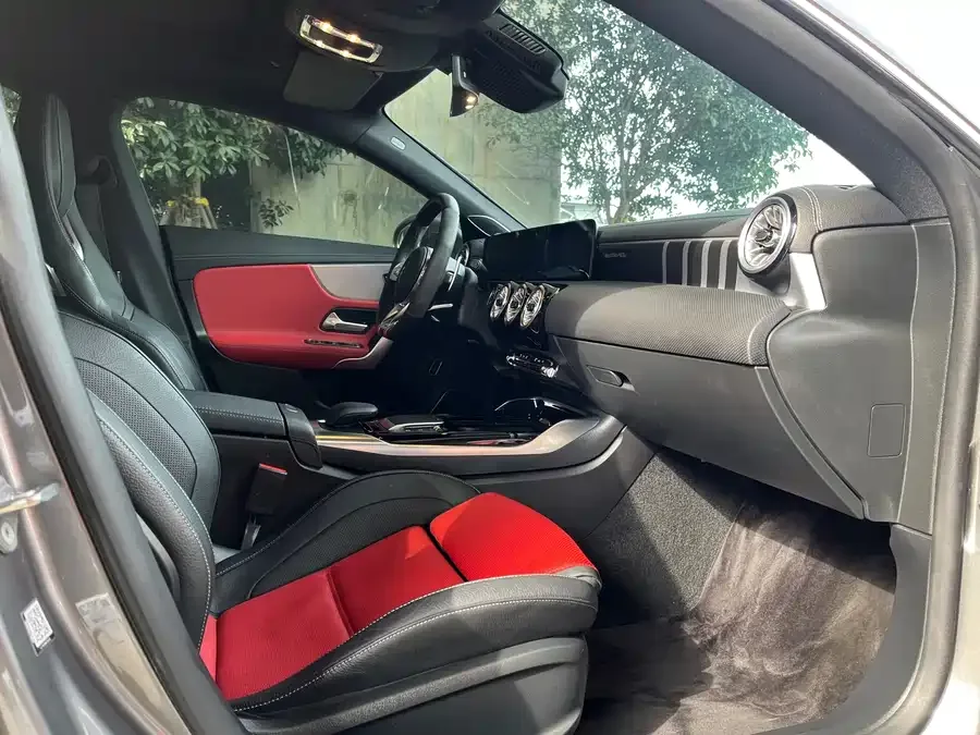 Mercedes-Benz CLA AMG Mercedes-Benz CLA AMG 2022 AMG CLA 45 4MATIC+ 2022 — миниатюра 3