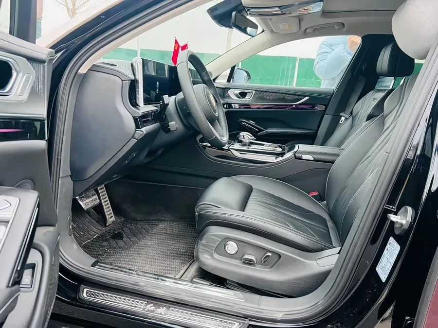 Hongqi H9 Hongqi H9 2024 2.0T Flagship Luxury Business Edition 2025 — миниатюра 4