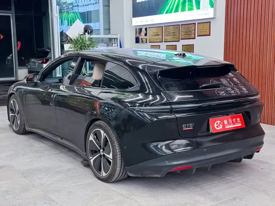 NIO ET5T NIO ET5T 2024 100kWh Touring 2025 — миниатюра 2