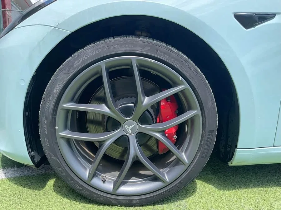 Tesla Model 3 Model 3 2022 Performance high-performance all-wheel drive version 2022 — миниатюра 5