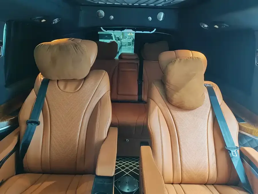 Mercedes-Benz Class V Mercedes-Benz V-Class 2021 V 260 L Long Wheelbase Luxury Edition 2024 — миниатюра 5