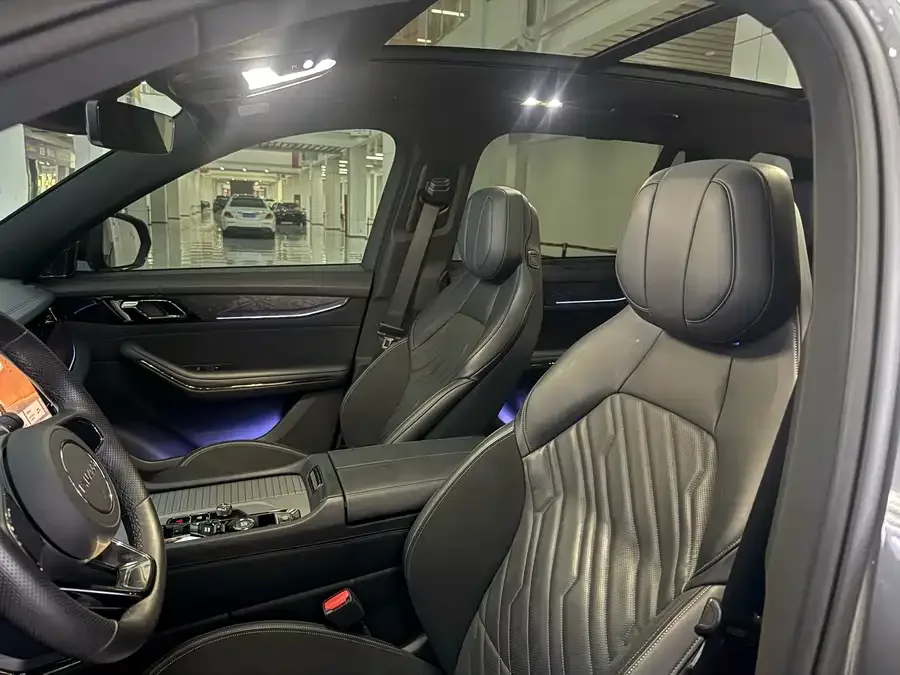 Lynk & Co 09 EM-P Lynk & Co 09 EM-P 2021 2.0T PHEV Halo 6-seater 2022 — миниатюра 5