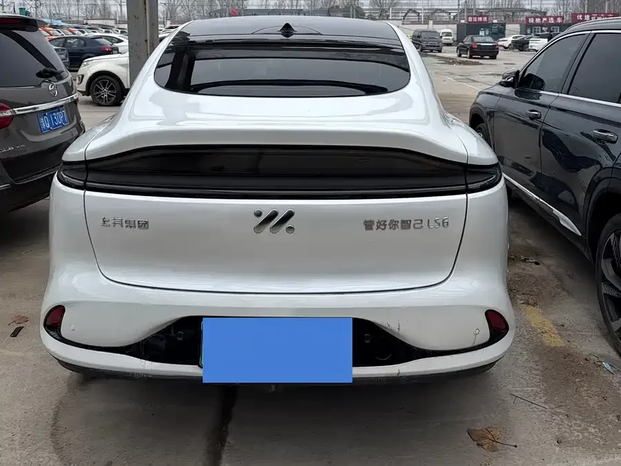 IM Motors LS6 Zhiji LS6 2023 Max Standard Edition 2024 — миниатюра 2