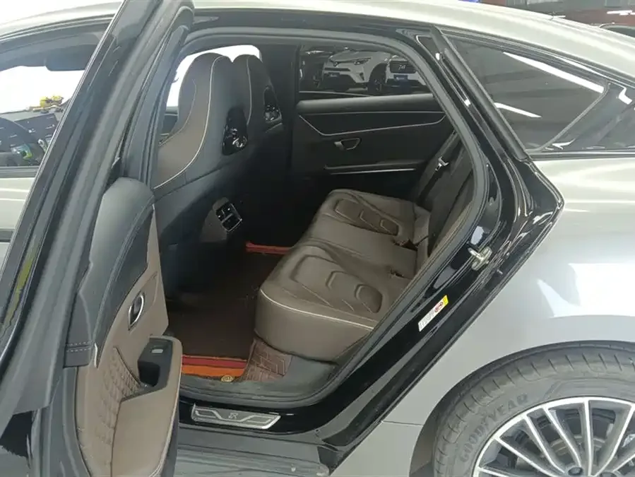 BYD Second-hand Han 2022 DM-i 121KM Premium Edition 2022 — миниатюра 5