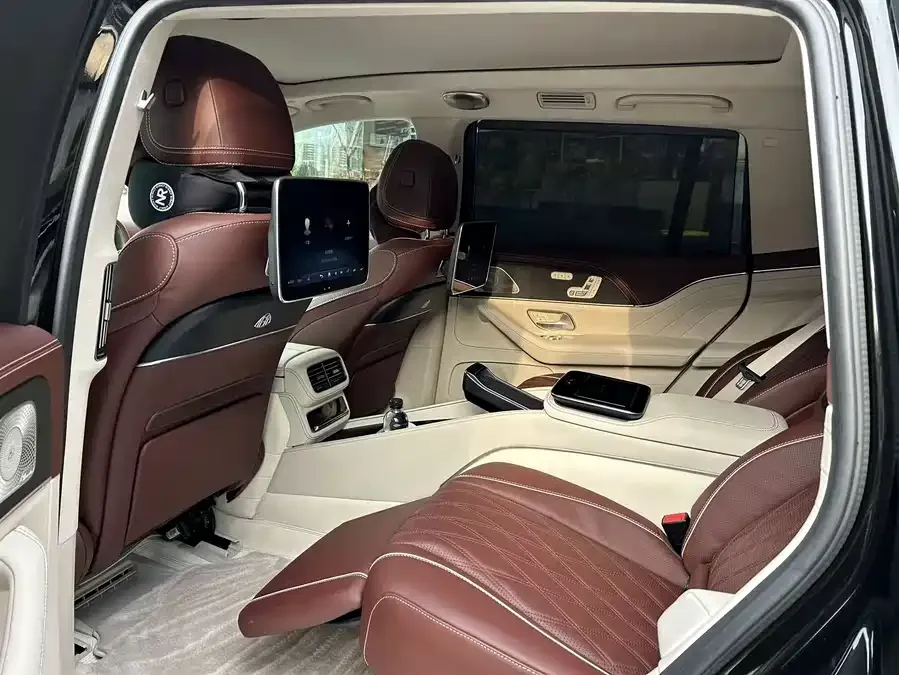 Mercedes-Benz Maybach GLS Maybach GLS 2025 GLS 600 4MATIC Midnight Edition 2025 — миниатюра 4