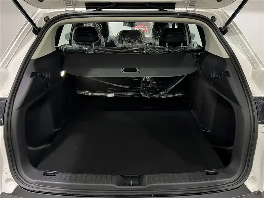 Mazda CX-50 Mazda CX-50 also available for 2023 2.0L Leading Edition 2023 — миниатюра 4