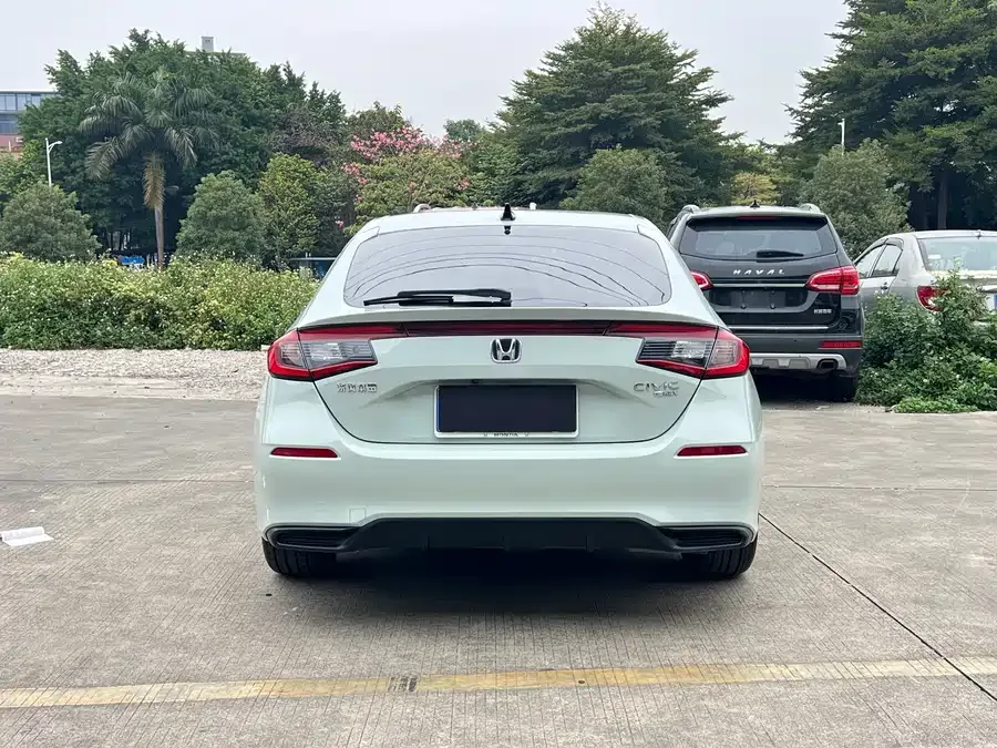 Honda CIVIC 2023 Civic HATCHBACK 2.0L e:HEV Extreme Edition 2023 — миниатюра 5