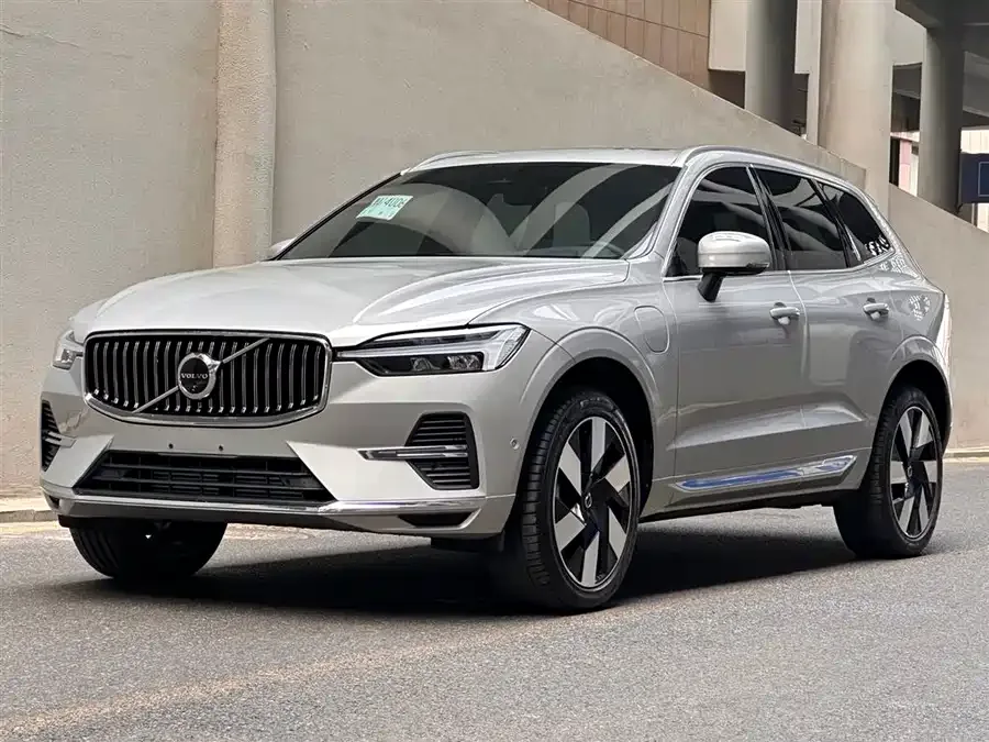 Volvo XC60 Plug-in Hybrid 2026