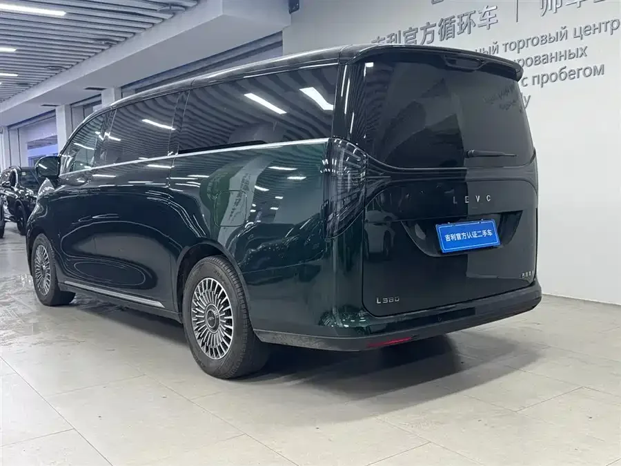 Geely Yizhen L380 Yizhen L380 2024 140 degree 6-seater 4WD Ultra 2025 — миниатюра 5