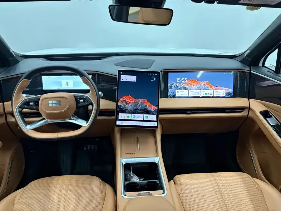 Geely Galaxy L7 Galaxy L7 2025 EM-i 115km Exploration+ Edition 2025 — миниатюра 5