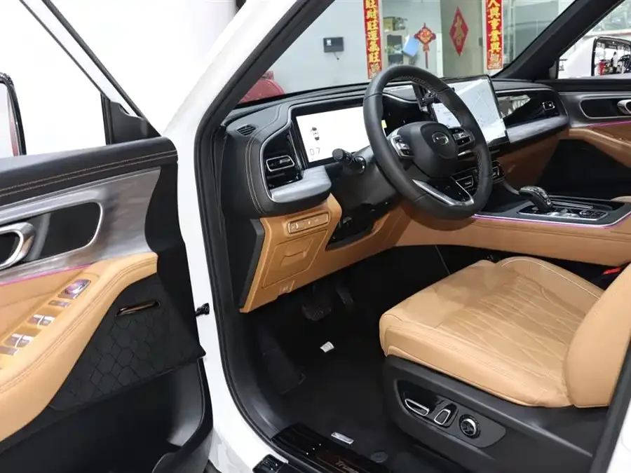 GAC Trumpchi GS8 Trumpchi GS8 2025 Pilot Series 2.0TGDI 2WD Luxury Edition 5 Seaters 2025 — миниатюра 3