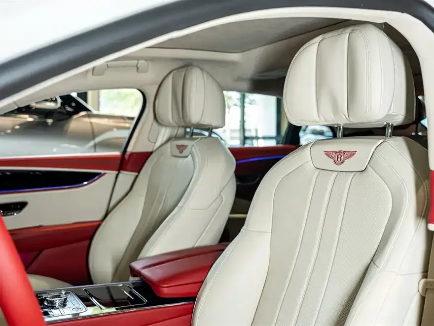 Bentley Flying Spur PHEV Mercedes-Benz Plug-in Hybrid 2024 2.9T V6 Hybrid 2024 — миниатюра 3
