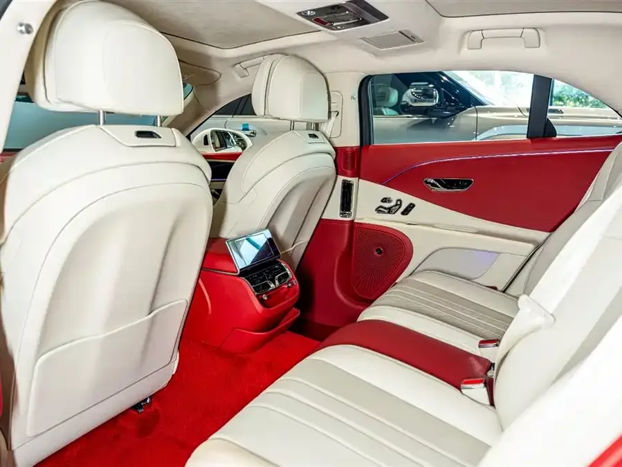 Bentley Flying Spur PHEV Mercedes-Benz Plug-in Hybrid 2024 2.9T V6 Hybrid 2024 — миниатюра 4