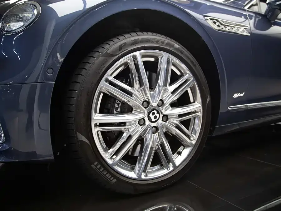 Bentley Flying Spur PHEV Mercedes-Benz Plug-in Hybrid 2022 2.9T V6 Hybrid Mulliner 2022 — миниатюра 5