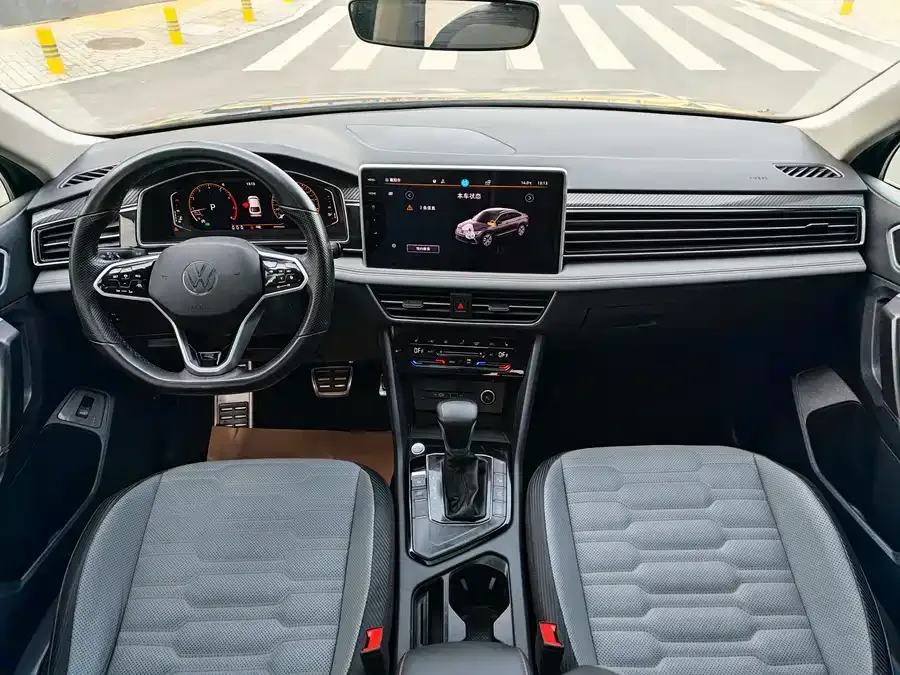 Volkswagen Tiguan X Tiguan X 2022 330TSI 2WD Flagship Edition 2023 — миниатюра 4