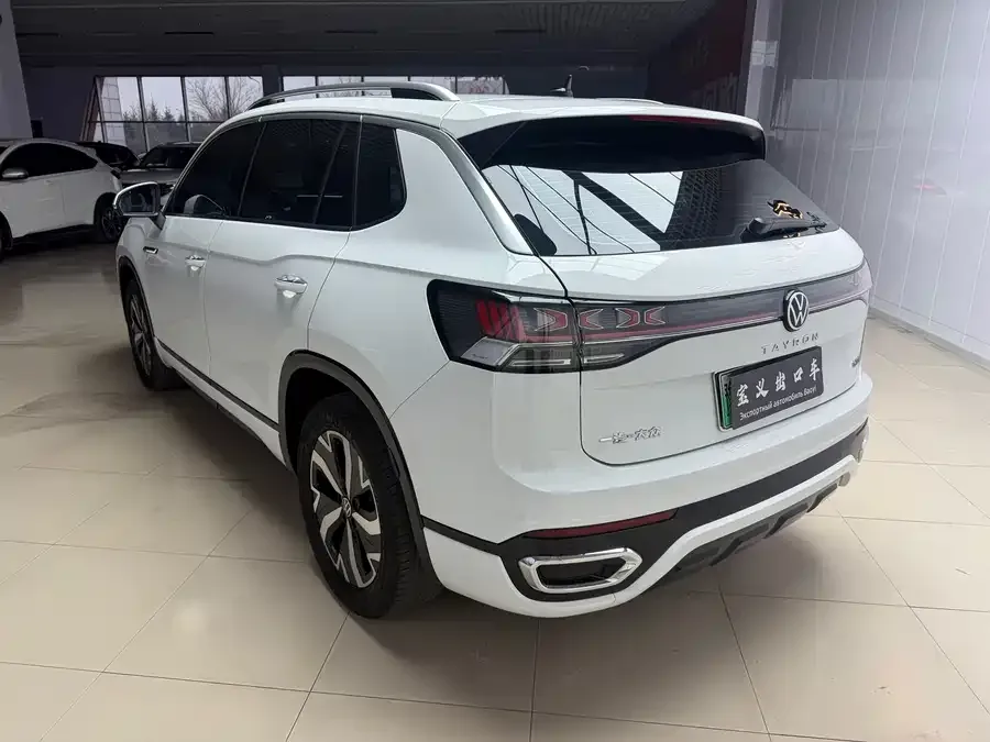 Volkswagen Tayron GTE plug-in hybrid Tanyue GTE plug-in hybrid 2023 280TSI Luxury Plus Advanced Edition 2023 — миниатюра 5