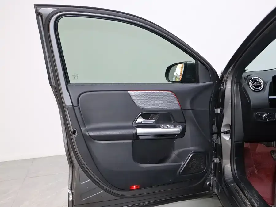 Mercedes-Benz GLA Mercedes-Benz GLA 2022 facelift model 2 GLA 200 2022 — миниатюра 4