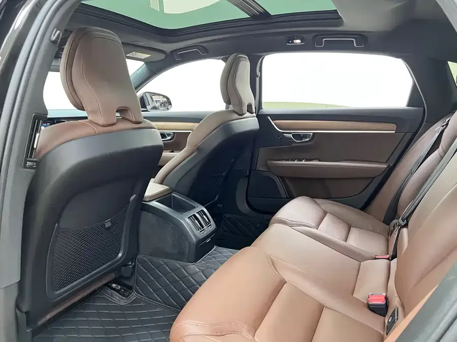 Volvo S90 2024 B5 Luxury Edition 2024 — миниатюра 5