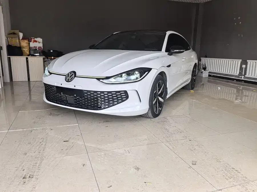 Volkswagen Lamando 2022 Lingdu Lingdu L 280TSI DSG Cool Edition 2022 — фото 1, купить с доставкой в Москву