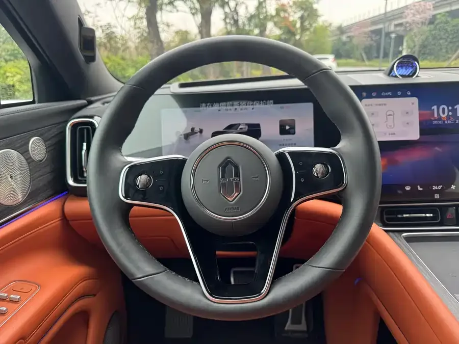 AITO M9 M9 2024 Extended Range Ultra Edition 42kWh 6-seater Edition 2025 — миниатюра 3