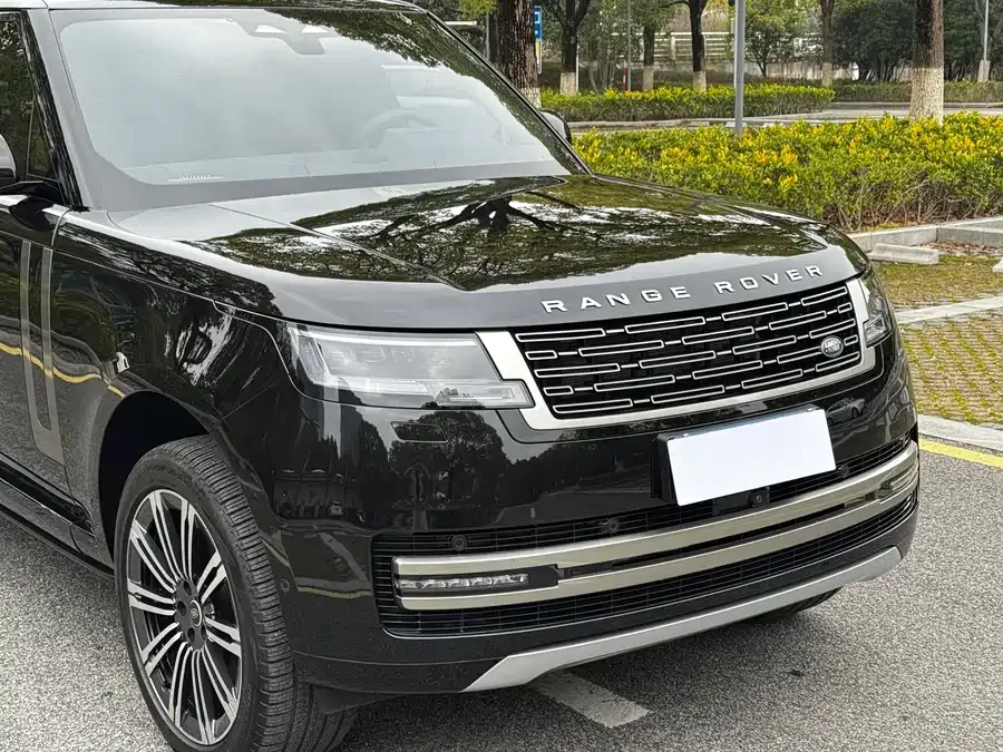 Land Rover Range Rover Range Rover 2024 3.0 L6 400PS Grand Extended Edition 7 Seaters 2024 — миниатюра 5