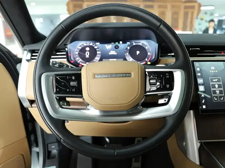 Land Rover Range Rover Range Rover 2024 3.0 L6 360PS Grand Edition 2024 — миниатюра 4