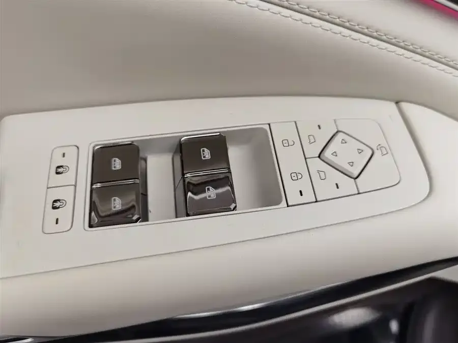 BYD N9 Denza N9 2025 Premium Edition 2025 — миниатюра 3