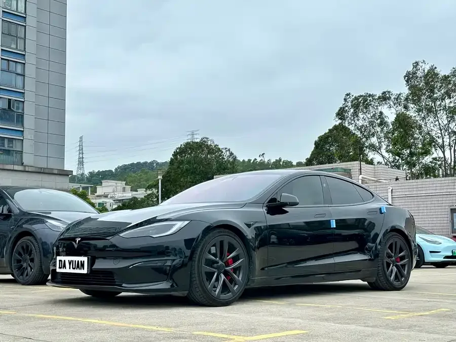 Tesla Model S 2024