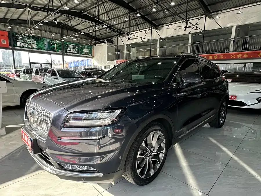 Lincoln Navigator 2022