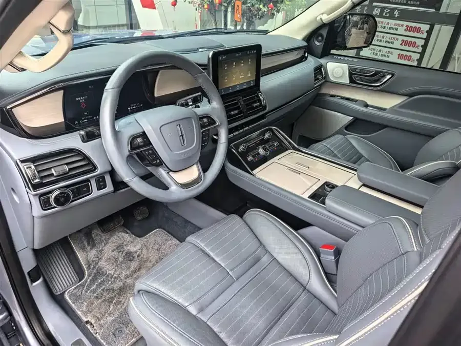 Lincoln Navigator Navigator 2020 3.5T Long-axis Presidential Edition 2022 — миниатюра 2