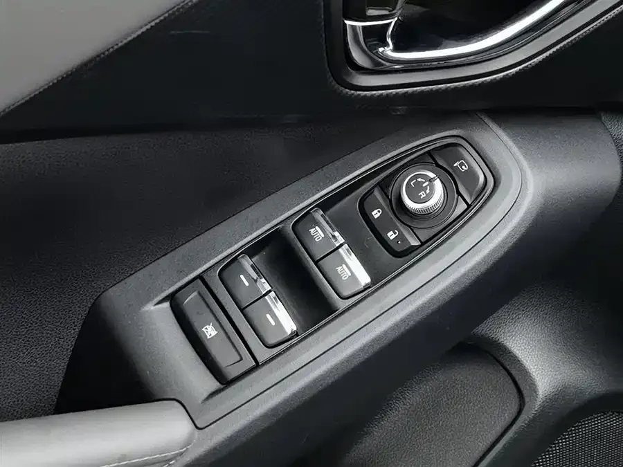 Subaru Leopard 2024 2.5i AWD Flagship Edition EyeSight 2024 — миниатюра 3