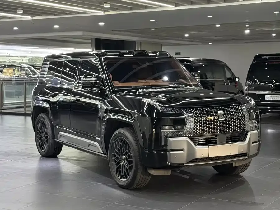 BYD U8 2024