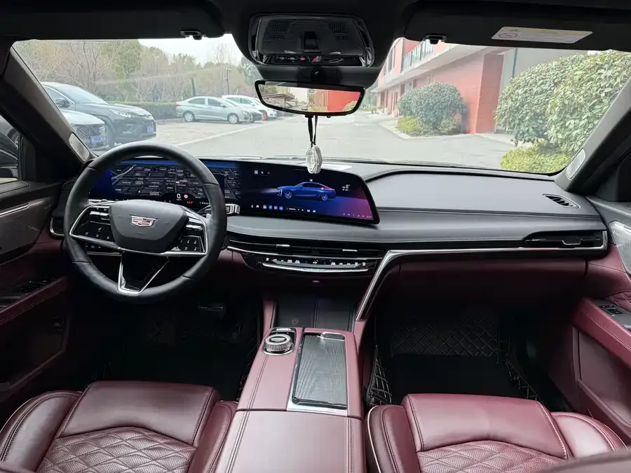 Cadillac CT6 2023 28T Platinum 2023 — миниатюра 2