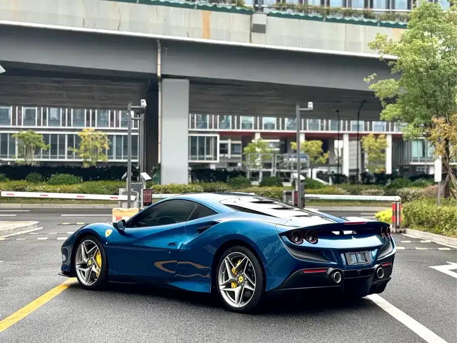 Ferrari F8 Ferrari F8 2019 Tributo 3.9T V8 2023 — миниатюра 3