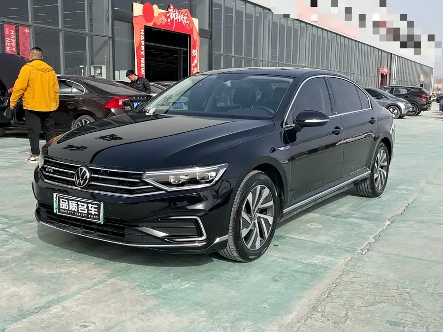 Volkswagen Magotan GTE plug-in hybrid Magotan GTE plug-in hybrid 2022 GTE luxury model 2023 — фото 1, купить с доставкой в Москву
