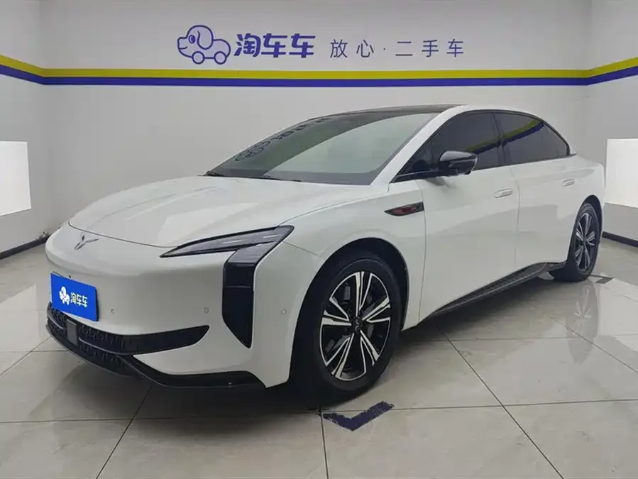 Hongqi EH7 2024